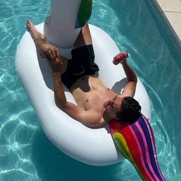 Cuando el agua no es suficiente: por qué el calor del verano afecta a tu barriga y cómo cuidarte